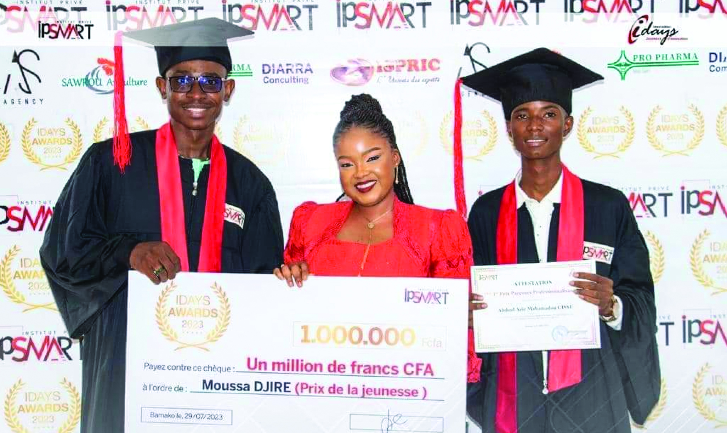 Rentrée universitaire 20234-2024 : L’Ipsmart offre des bourses d’études d’une valeur de plus 7 millions